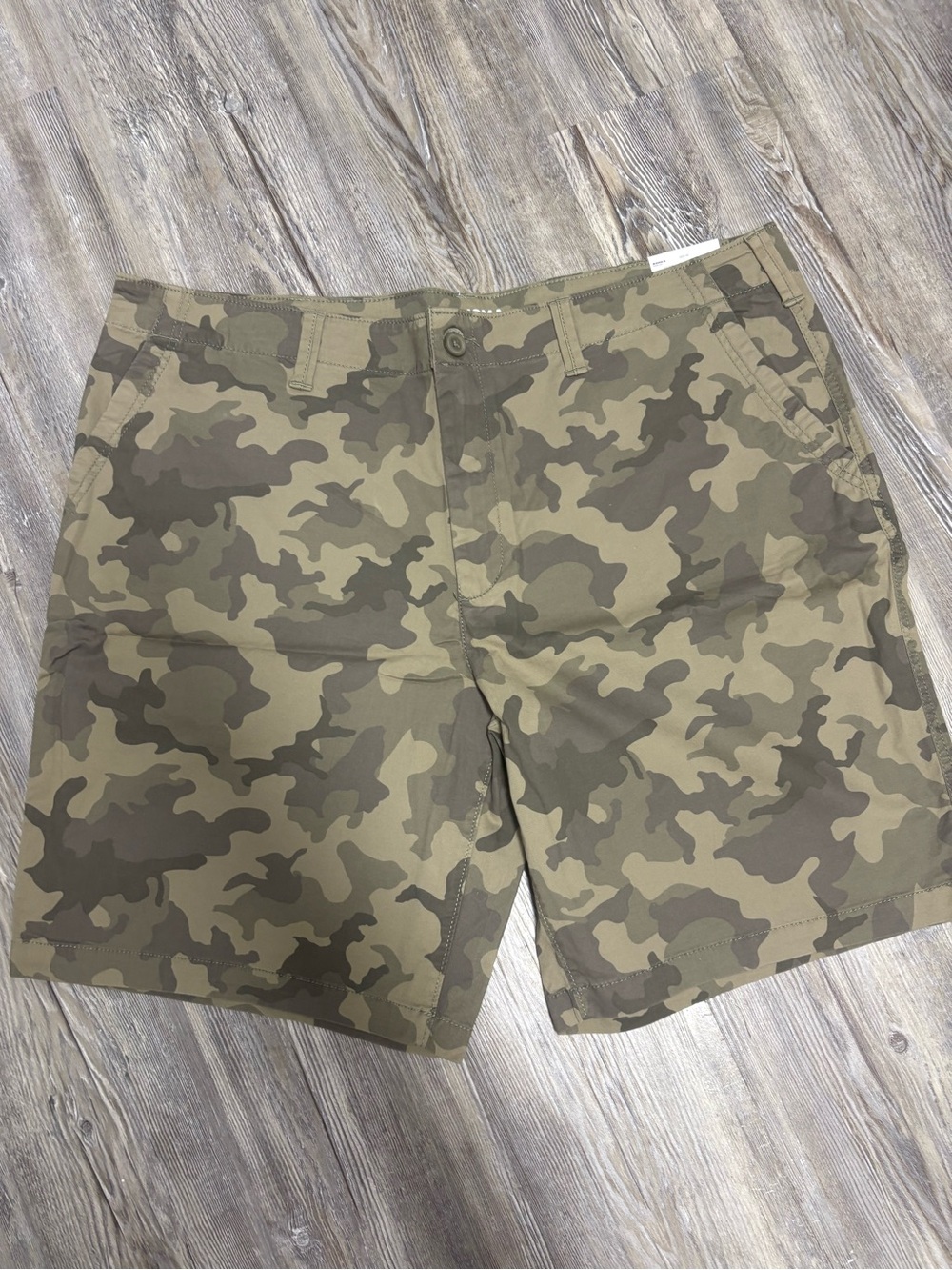Sonoma Goods For Life Camo Flat-Front Shorts Mens Size 42 NWT 10 Inseam Stretch